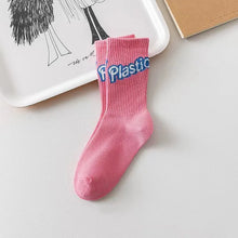 Load image into Gallery viewer, 4/8 Pairs Women&#39;s Fashionable All-match Japanese Cute Middle-tube Socks Spring and Autumn Pink Letter Love Strawberry Socks
